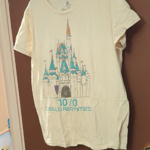 Disney Other - Disney preloved Cream Castle Graphic Tee